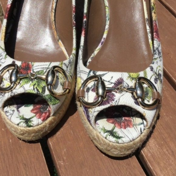 Gucci Flora Horsebit Wedge Heels 5 - Picture 3 of 8